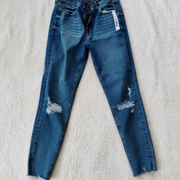 Women's Jeans. Size 8. - Picture 2 of 3